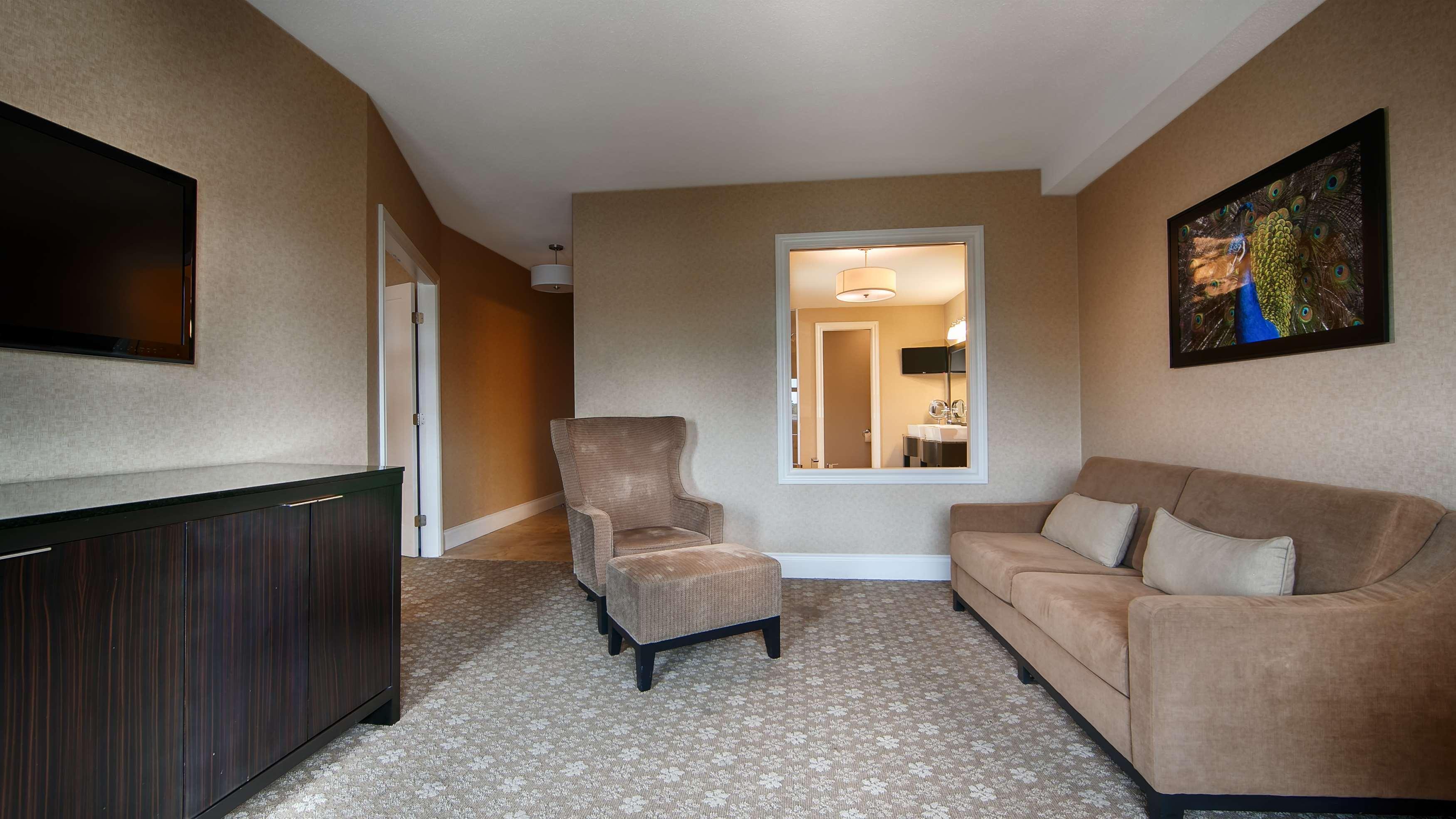 Prestige Oceanfront Resort, Worldhotels Luxury Sooke Exterior photo