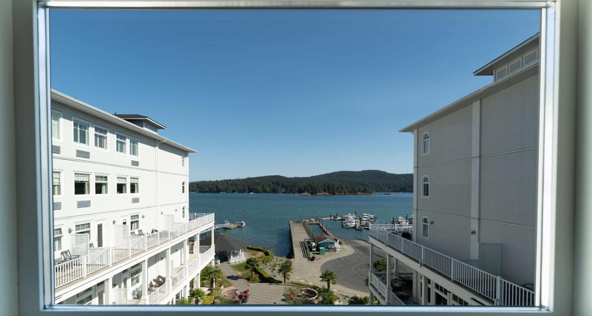 Prestige Oceanfront Resort, Worldhotels Luxury Sooke Exterior photo