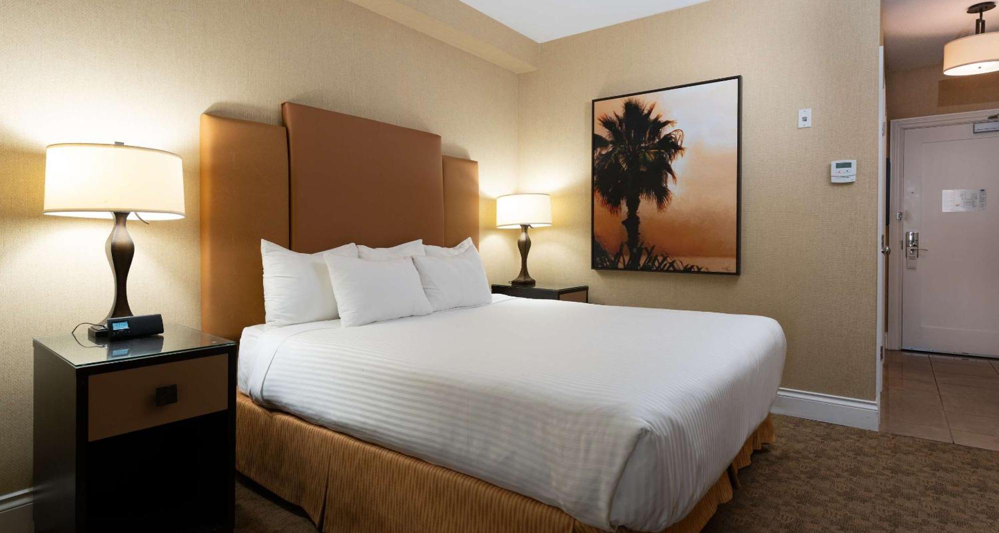Prestige Oceanfront Resort, Worldhotels Luxury Sooke Exterior photo