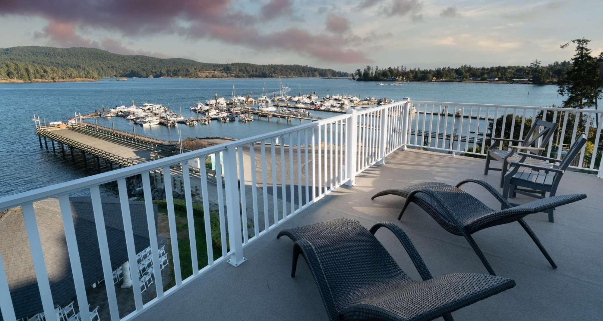 Prestige Oceanfront Resort, Worldhotels Luxury Sooke Exterior photo
